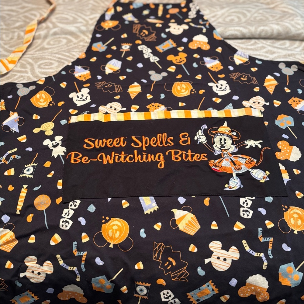 Disney parks Halloween Themed Apron
